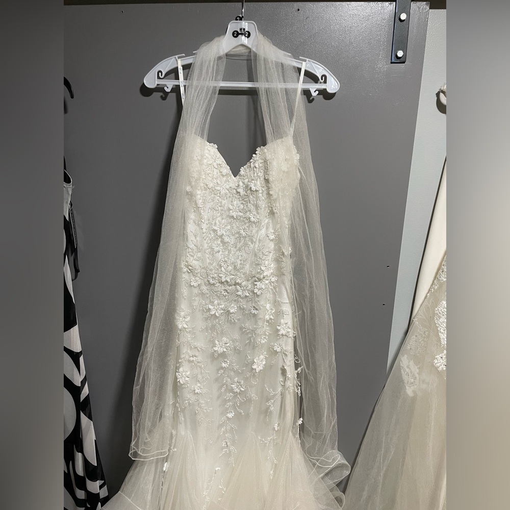 Elegant White Wedding / Prom Dress Camille La Vie